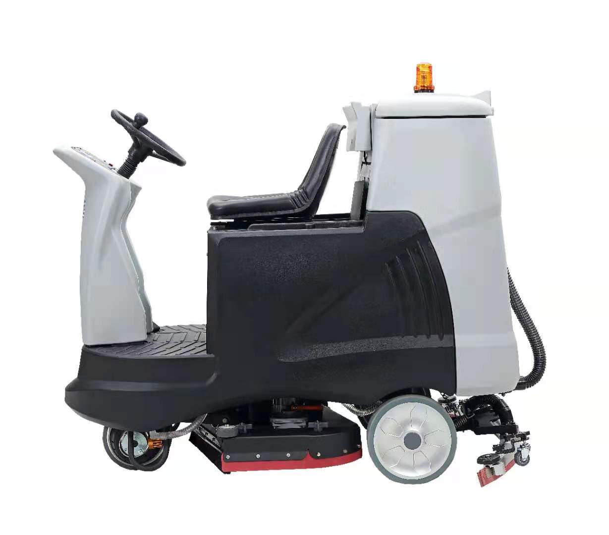 高效清潔利器：駕駛式洗地機的革新之路