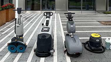 使用手推式酒店洗地機的主要優(yōu)勢是什么？